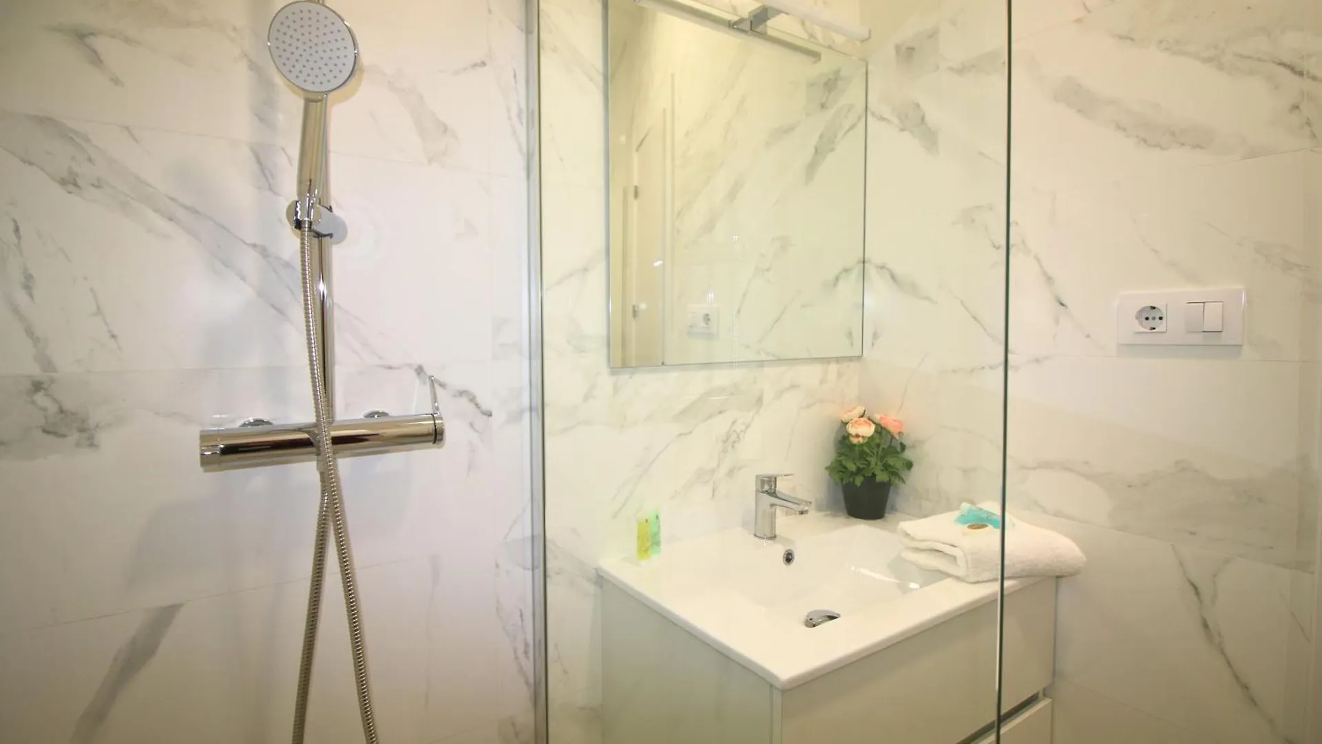 Beautiful Apartment For A Great Season Barcelona